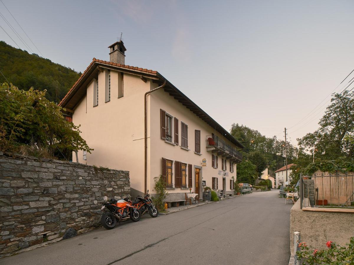 Osteria Gruetli Con Alloggio Borgnone Ngoại thất bức ảnh